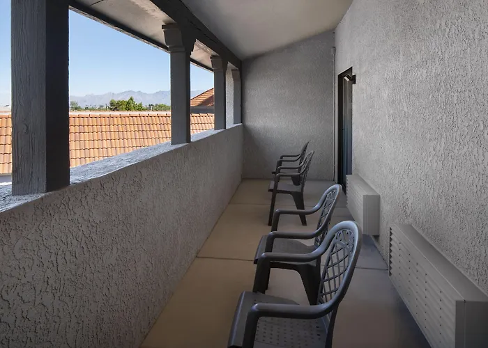 Four Points By Sheraton Airport Hotel