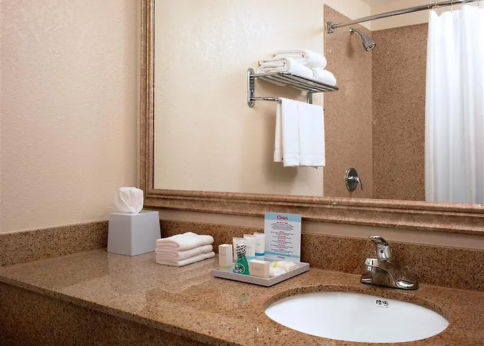 Four Points By Sheraton Airport 3*